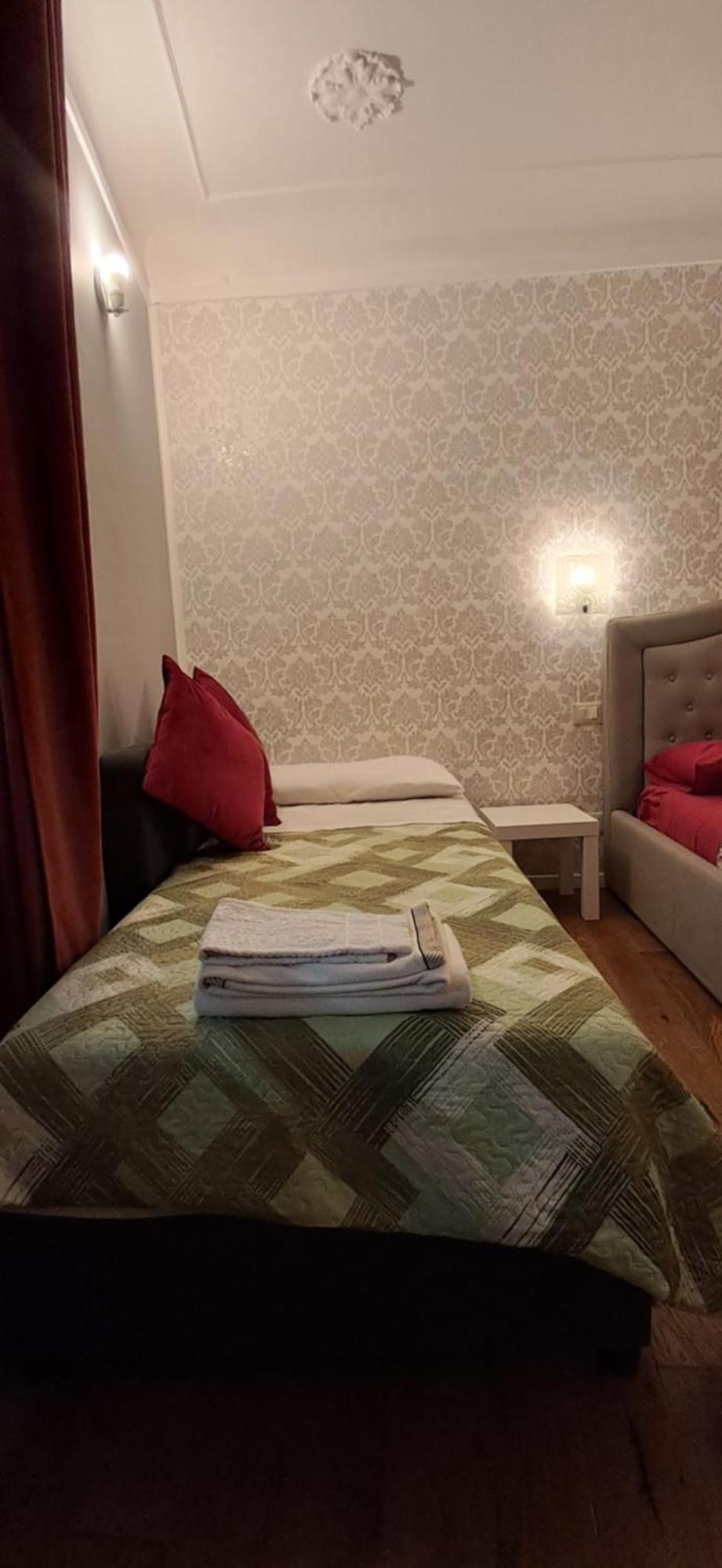 B&B Italian Guest Genova Exterior photo